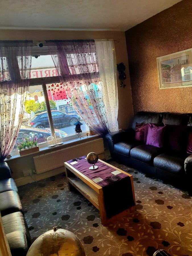블랙풀 Gabrielles B&B 외부 사진